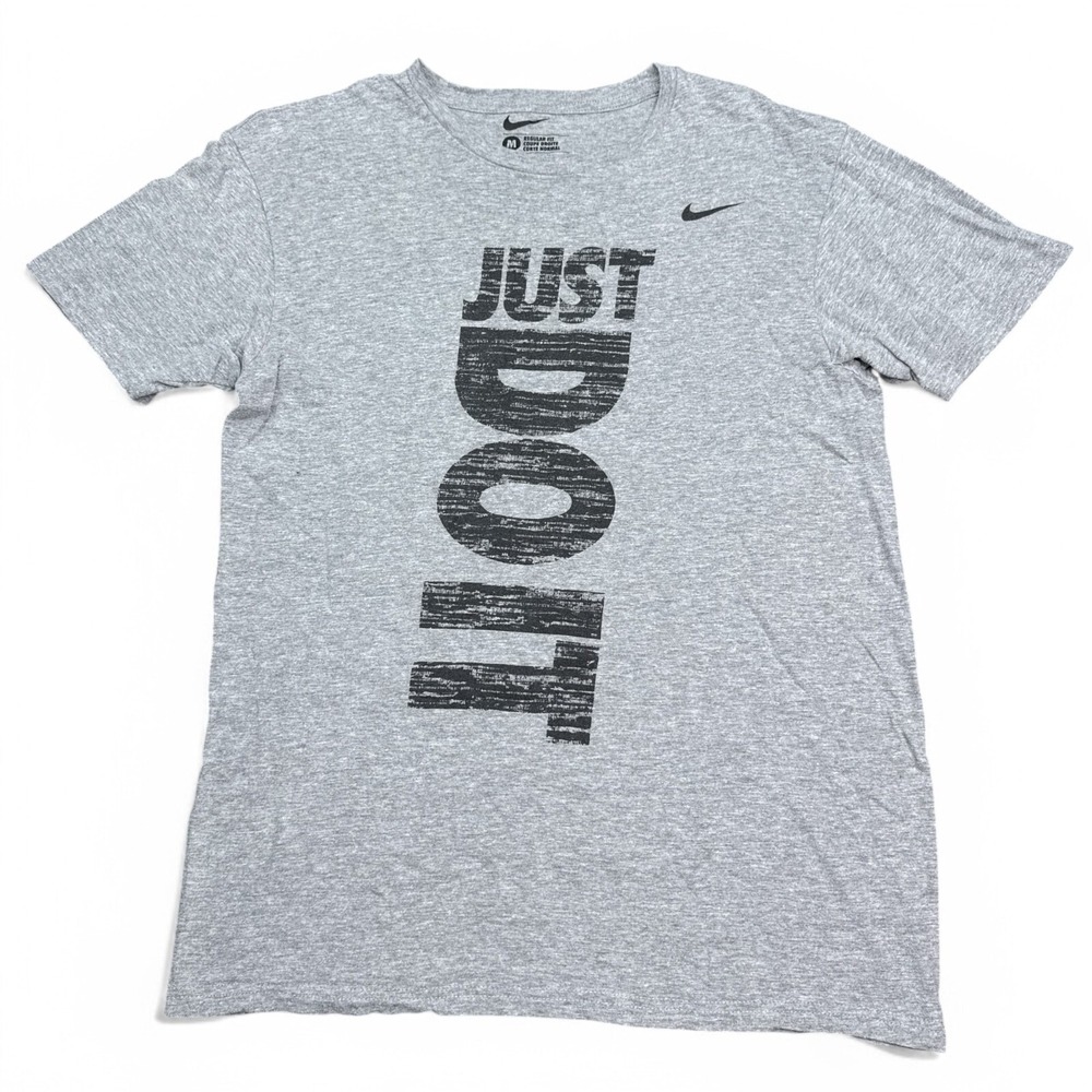 Nike Tee Shirt Adult Size Medium Gray Regular Fit Just Do It Center Logo Active